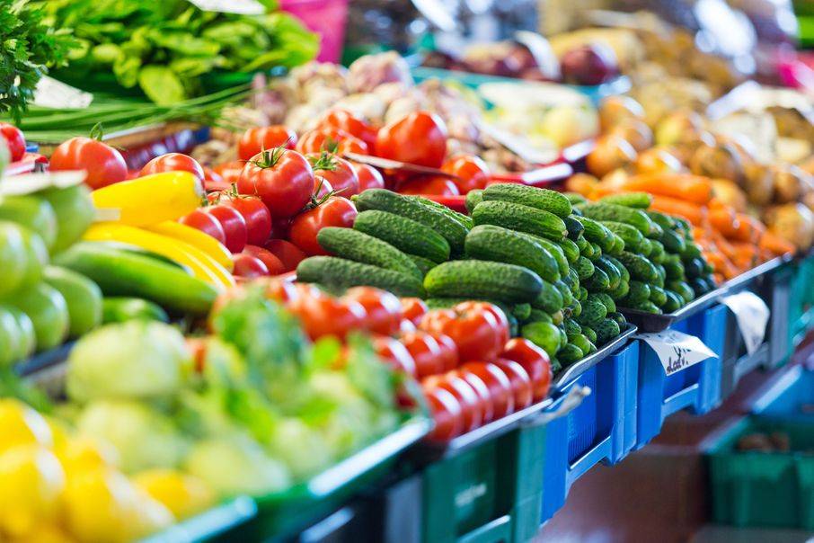 fruit and vegetable stand